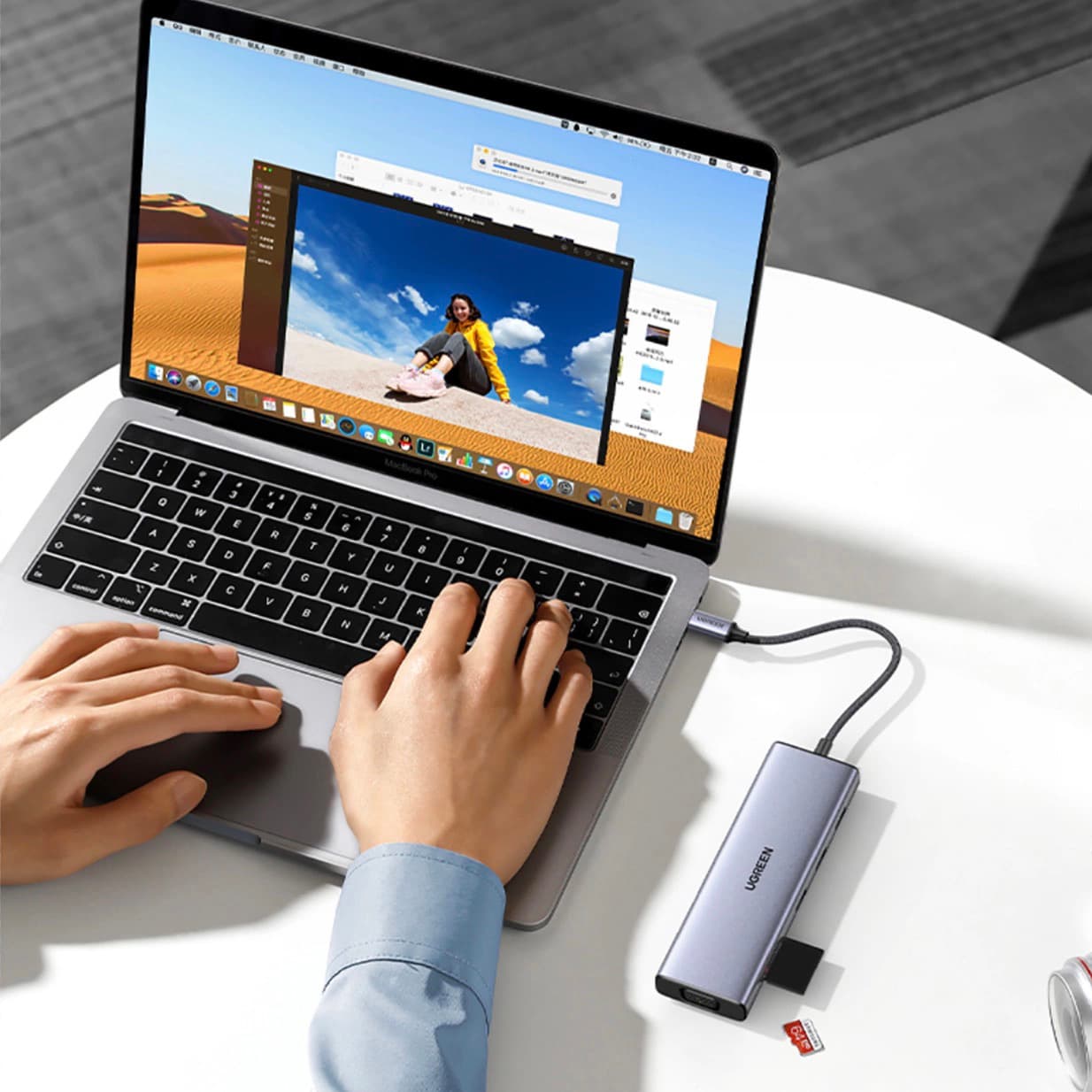 9 in 1 USB C Hub - custom logo thumbnail 4