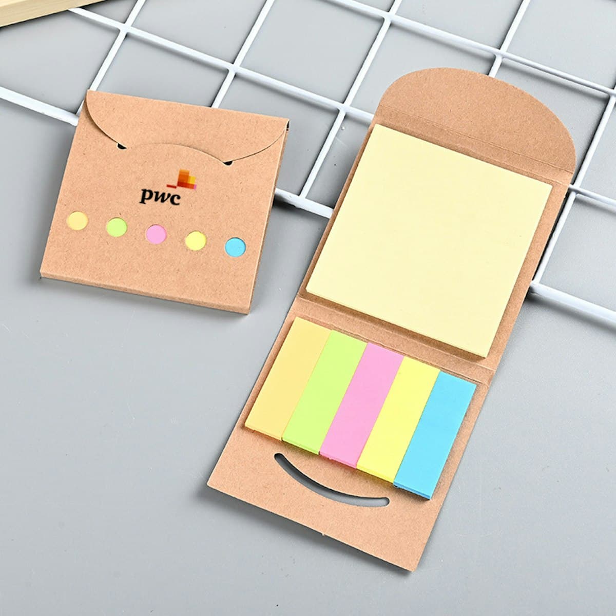 Avery Eco Post It Set - in logo